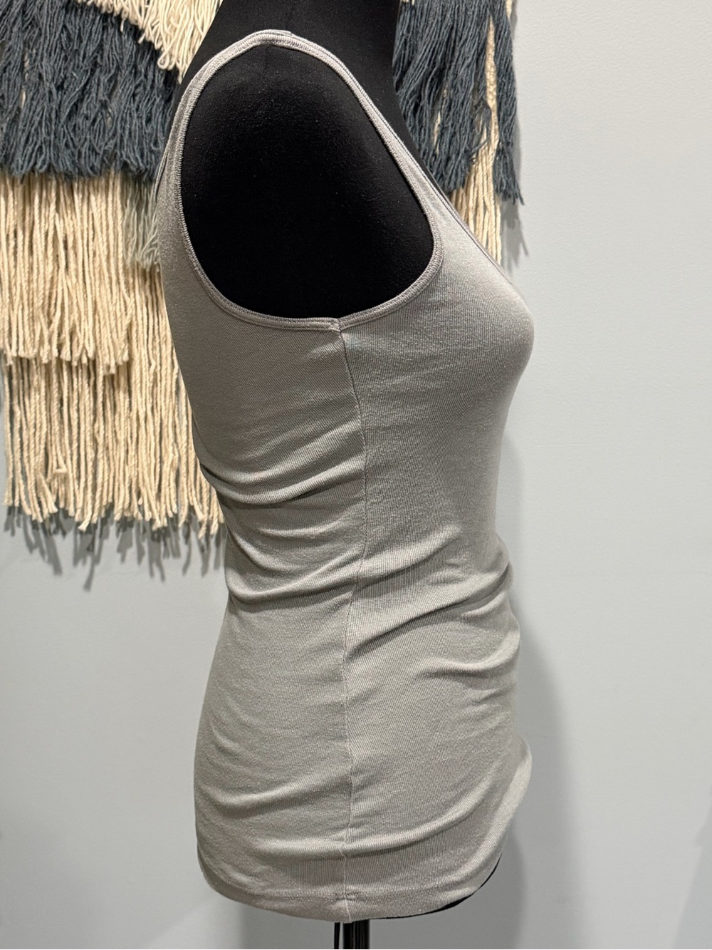 James Perse Supima Modal Tank Top Gray Size 2 Minimalist Luxury Layering Basic - Picture 3 of 7